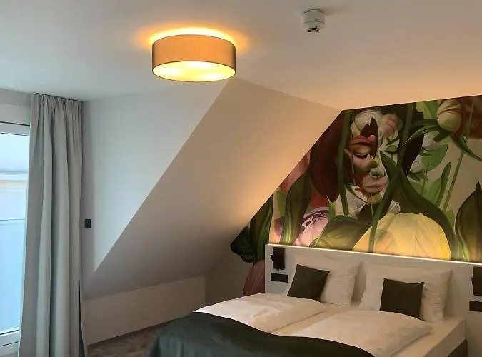 Art-Inn Design Self-Check-In-Hotel
