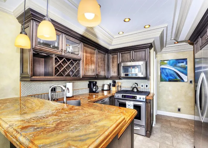 Villa Bella Mare At The Retreat In Laguna Beach
