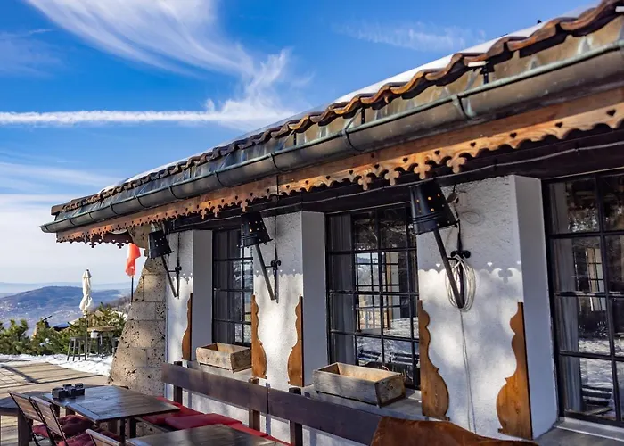 Le Coucou Hotel&Restaurant-Bar