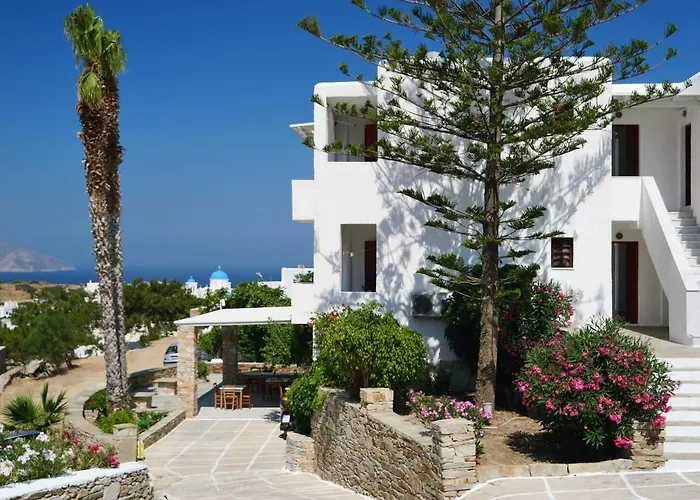 Village Twins Chora 