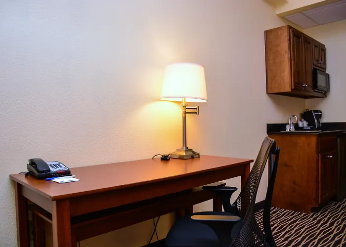 Four Points By Sheraton Fayetteville Fort Bragg