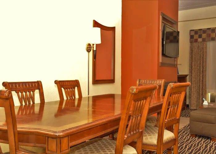 Four Points By Sheraton Fayetteville Fort Bragg