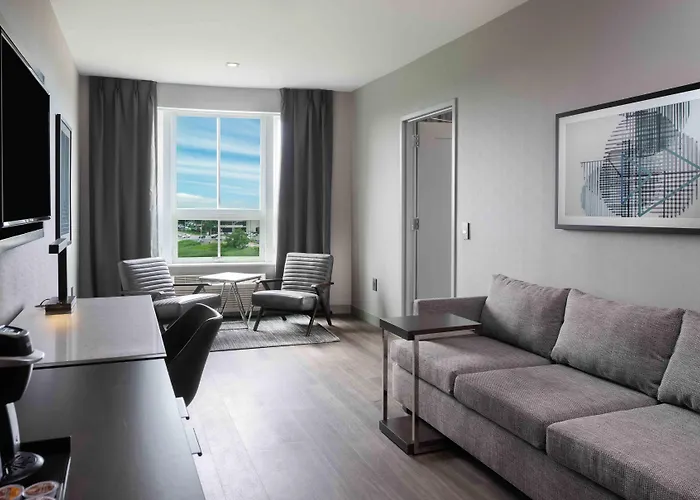 Holiday Inn Express - Boston South - Quincy By Ihg