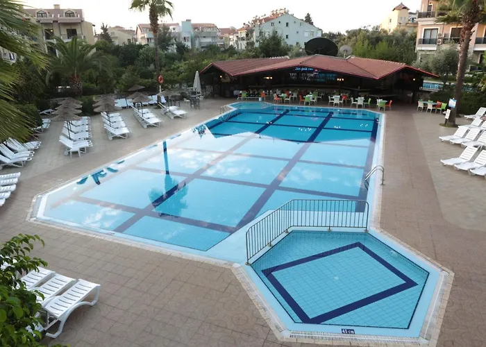 club turquoise hotel