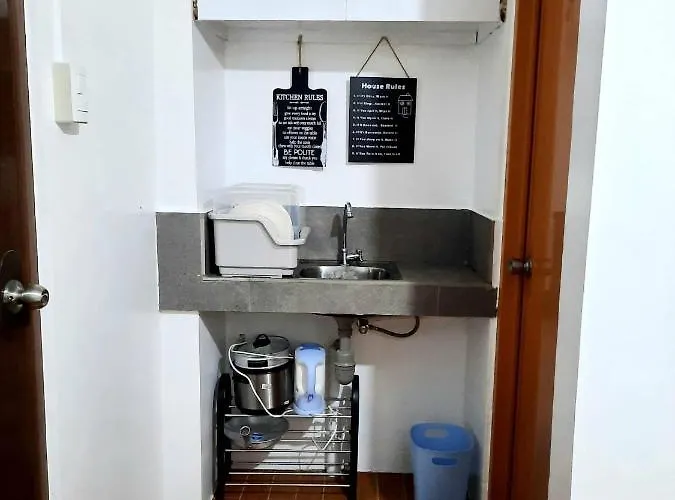 Studio Type Unit - Host Homes Apitong