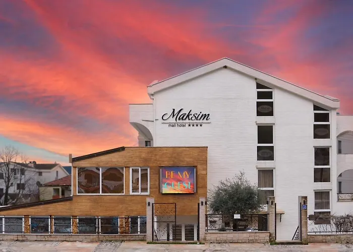 Hotel Maksim