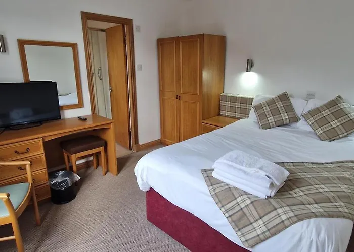 Loch Long Hotel