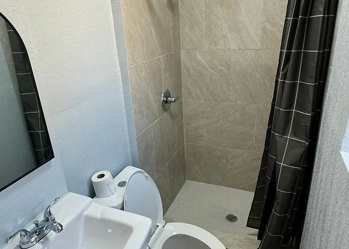Budget Inn