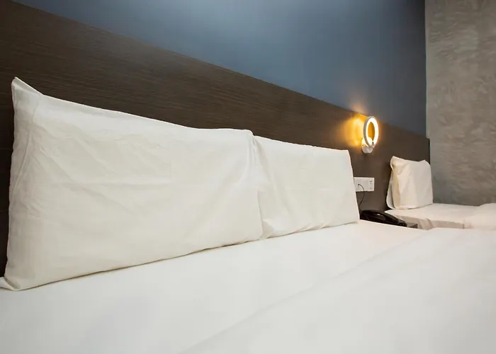 1 Hotel Signature