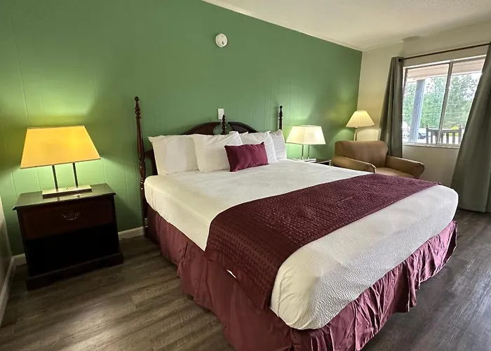 Colonial Inn Franklin