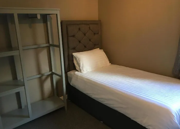 Highland Bridge Hotel