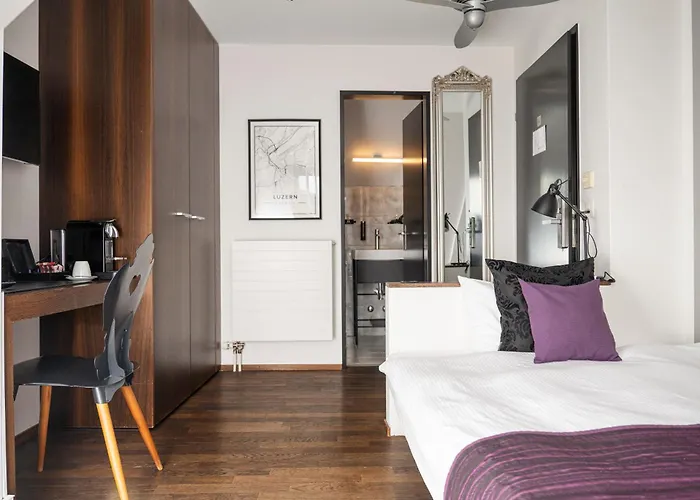 Boutique Hotel Weisses Kreuz - Adult Only Hotel