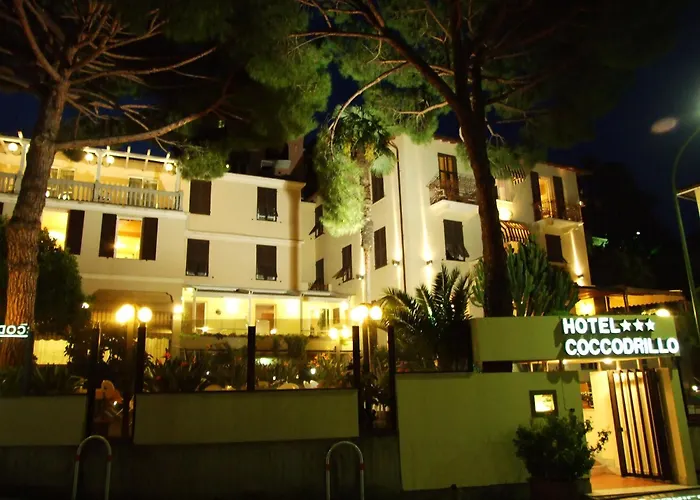 Coccodrillo Hotel & Apartments Varraze