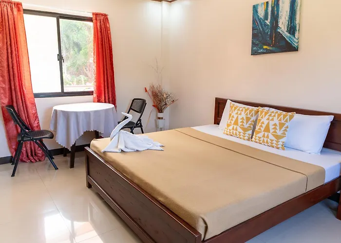 Dinah'S Tourist Inn Puerto Princesa