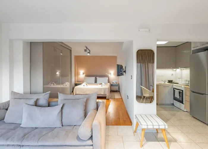 Kalamata Beachfront Apartment With Sea View