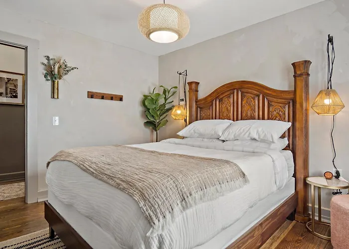 Peri Social House