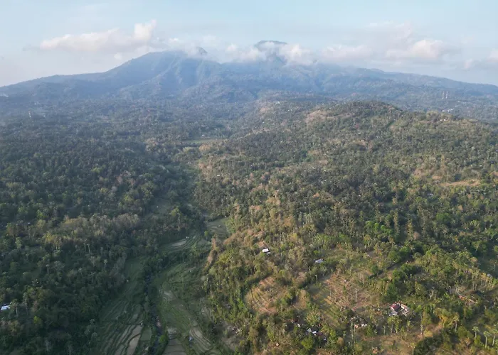 Lumbung Seraya Villa