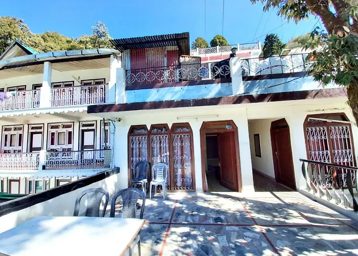 Goroomgo Gp Lake View Mall Road Nainital - Prime Location & Luxury Room - Excellent Customer Service Awarded