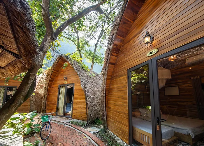 Mua Caves Ecolodge