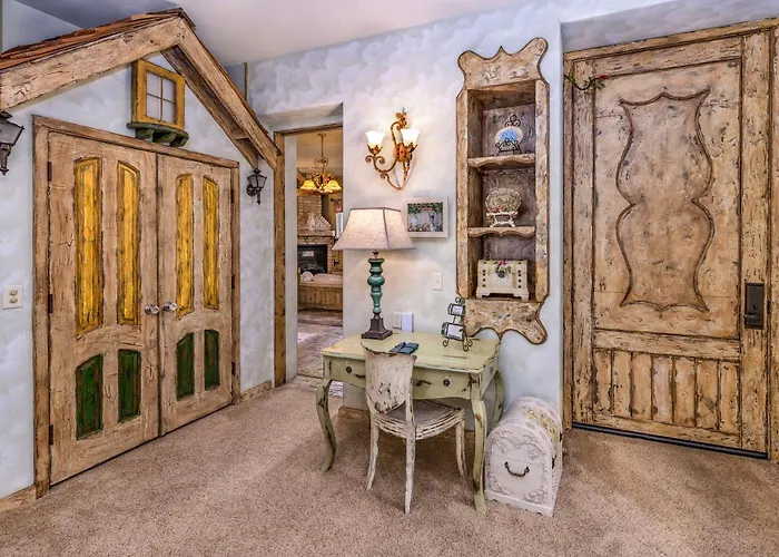 Adobe Grand Villas