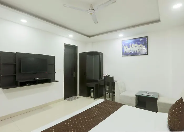 Hotel Atlantiis Suites Near Delhi Airport
