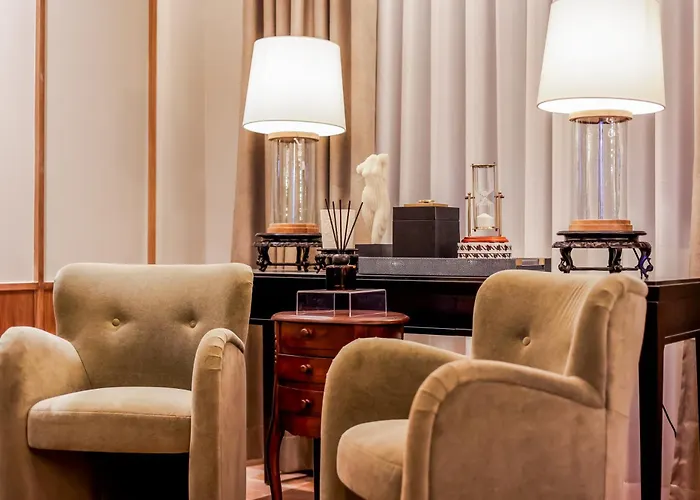 Brittany Hotel Villar City