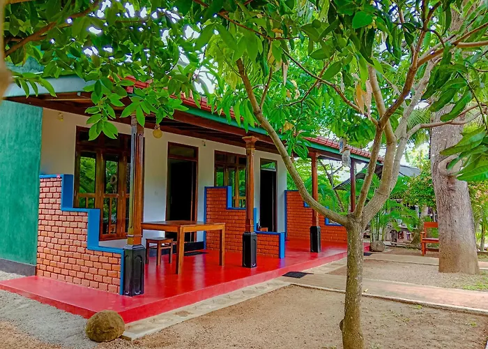 Pride Rock Villa & Tree House