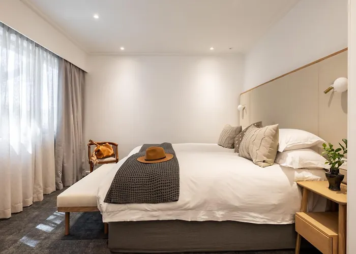 Vineyard Hotel