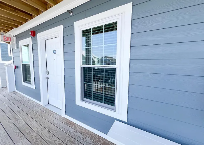 3002 Queen Suite, 3Rd Floor Surfside