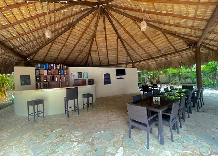 Coral Blanco Hotel