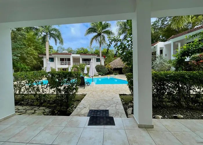 Coral Blanco Hotel