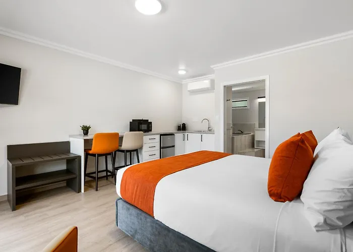 Stay 280 & Stay 284 Rotorua - Refurbished Modern Accommodation