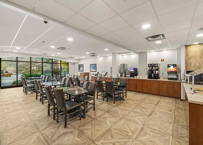 Black Bear Inn & Suites