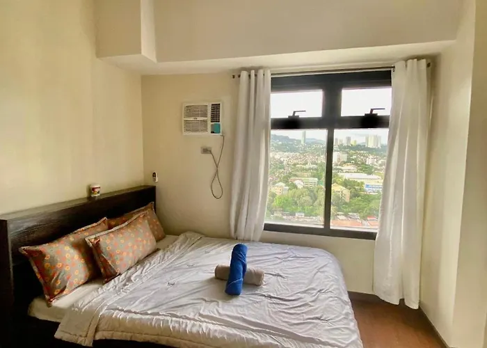 1 Bedroom With Balcony Azalea Condo