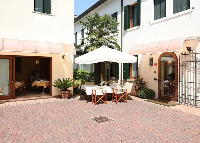 Hotel Cris