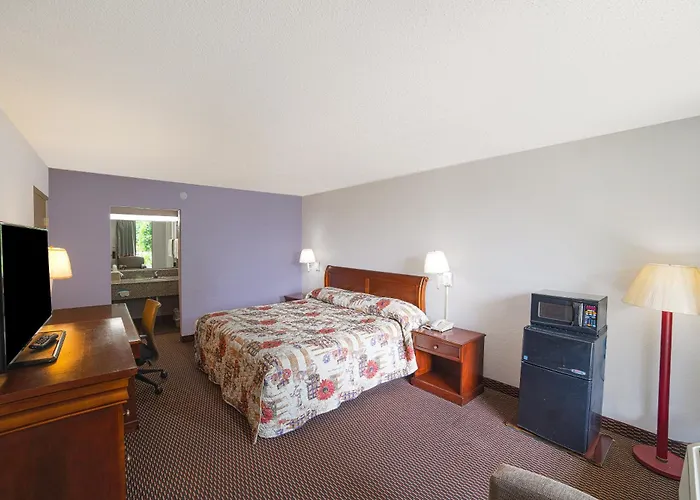 Masters Inn Selma Smithfield I-95 By Oyo