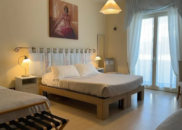 Eremes Rooms & Apartments