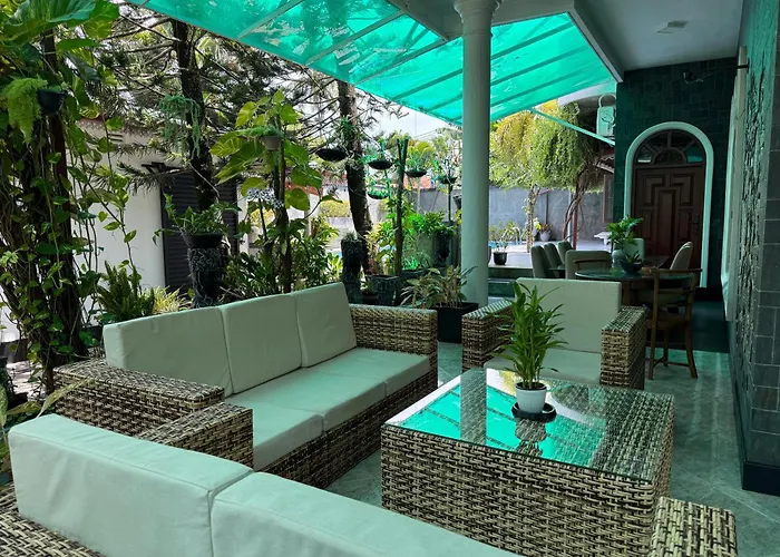 Avon Villa