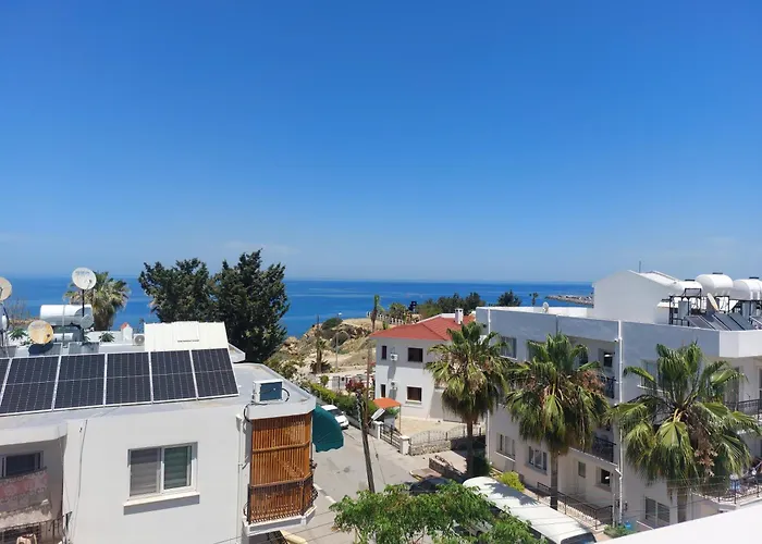 Lighthouse Hotel
