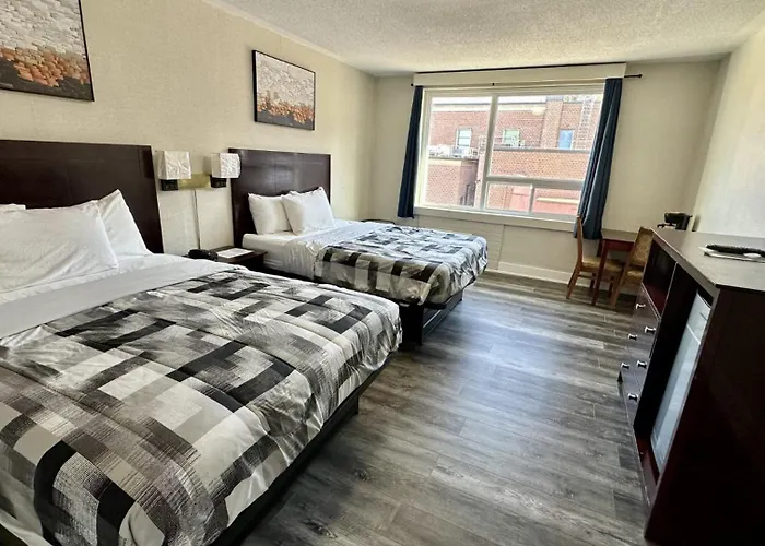 Town Centre Inn - Parry Sound