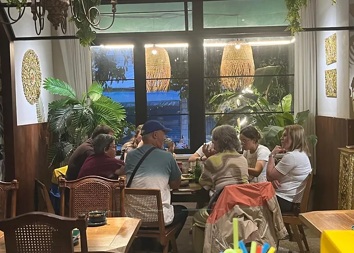 Yangshuo Lisa Boutique Hotel - Chinese Culture & Wellness - Central Yangshuo & 8 Min To West Street & 6 Min To Li River