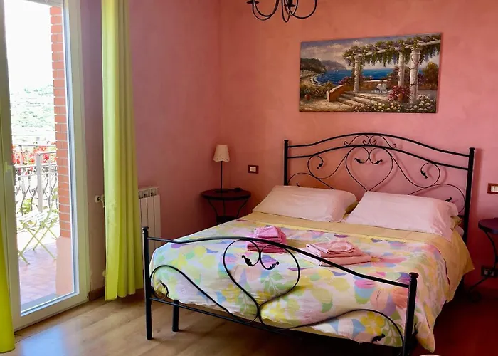 Villa Gaia - Luxury Villa, Pool & Wellness Rooms