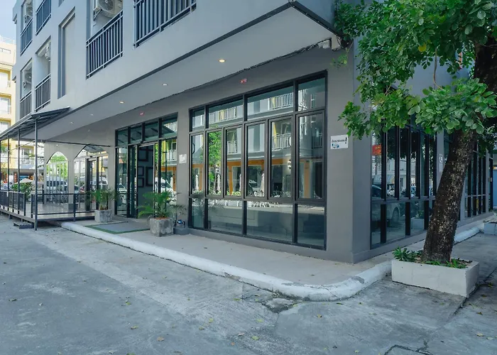 Di Yana Patong