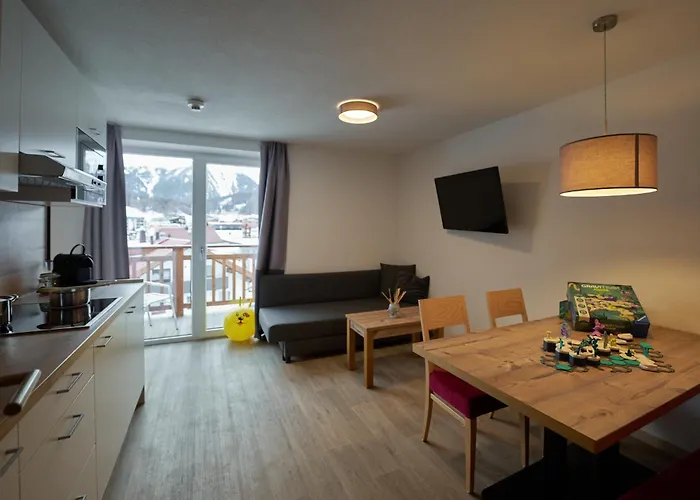 Collina Hotel Garni