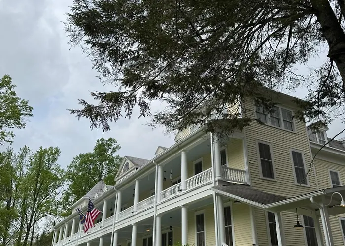 The Balsam Mountain Inn