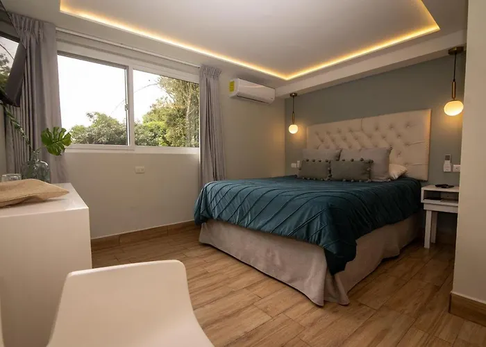 In & Out Hotel (Adults Only) Guatemala-Stadt
