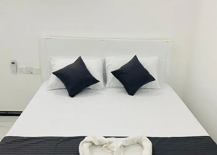 Hotel Jay R