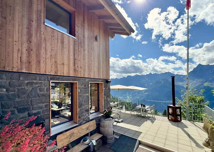 Berggasthaus Eggberge - Boutique Mountain Hotel - Access via Cablecar