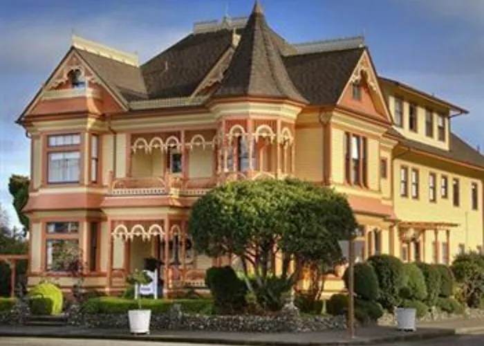 Gingerbread Mansion Bed & Breakfast Ferndale