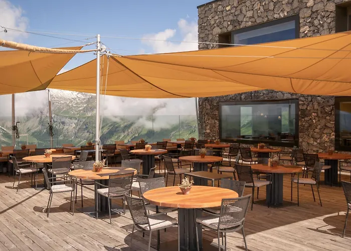 Chetzeron Mountain Boutique Hotel